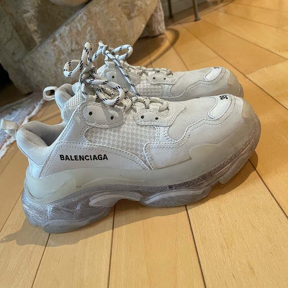 BALENCIAGA Triple S Clear Sole Sneakers - Picture 5 of 5